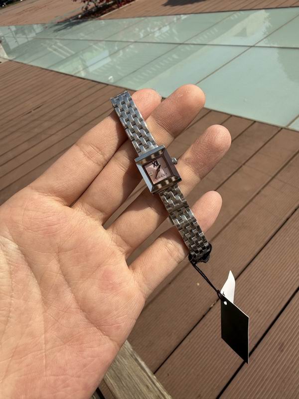 Gucci watch 042926